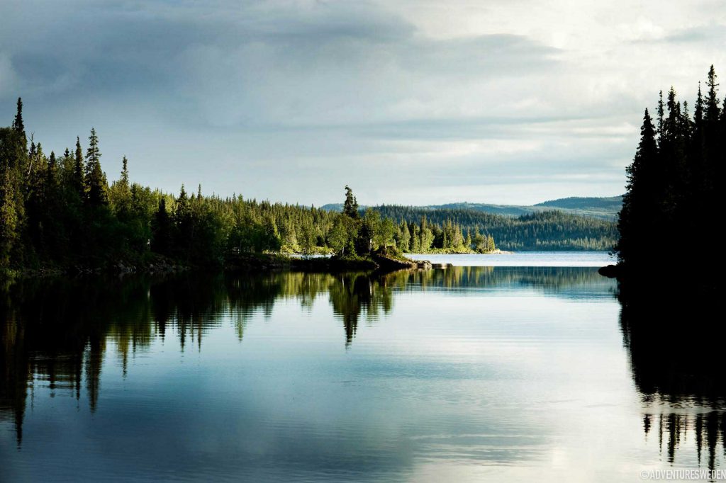 Blank sjö i Jämtland Härjedalen | Foto: Sandra Lee Pettersson