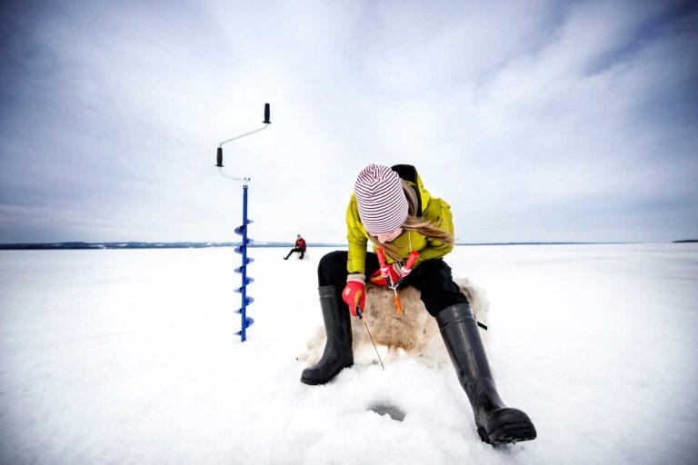 Winter fishing in Sweden | Photo: Sandra Lee Pettersson