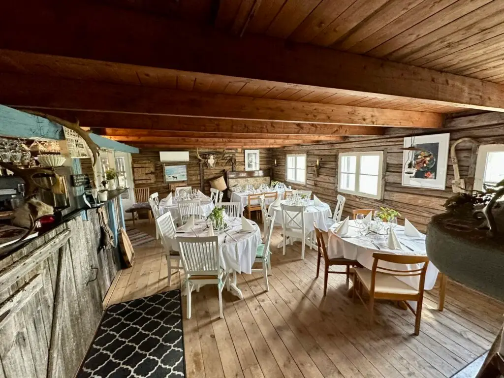 Hävvi Elaine restaurant in Lockåsböle, Myrviken