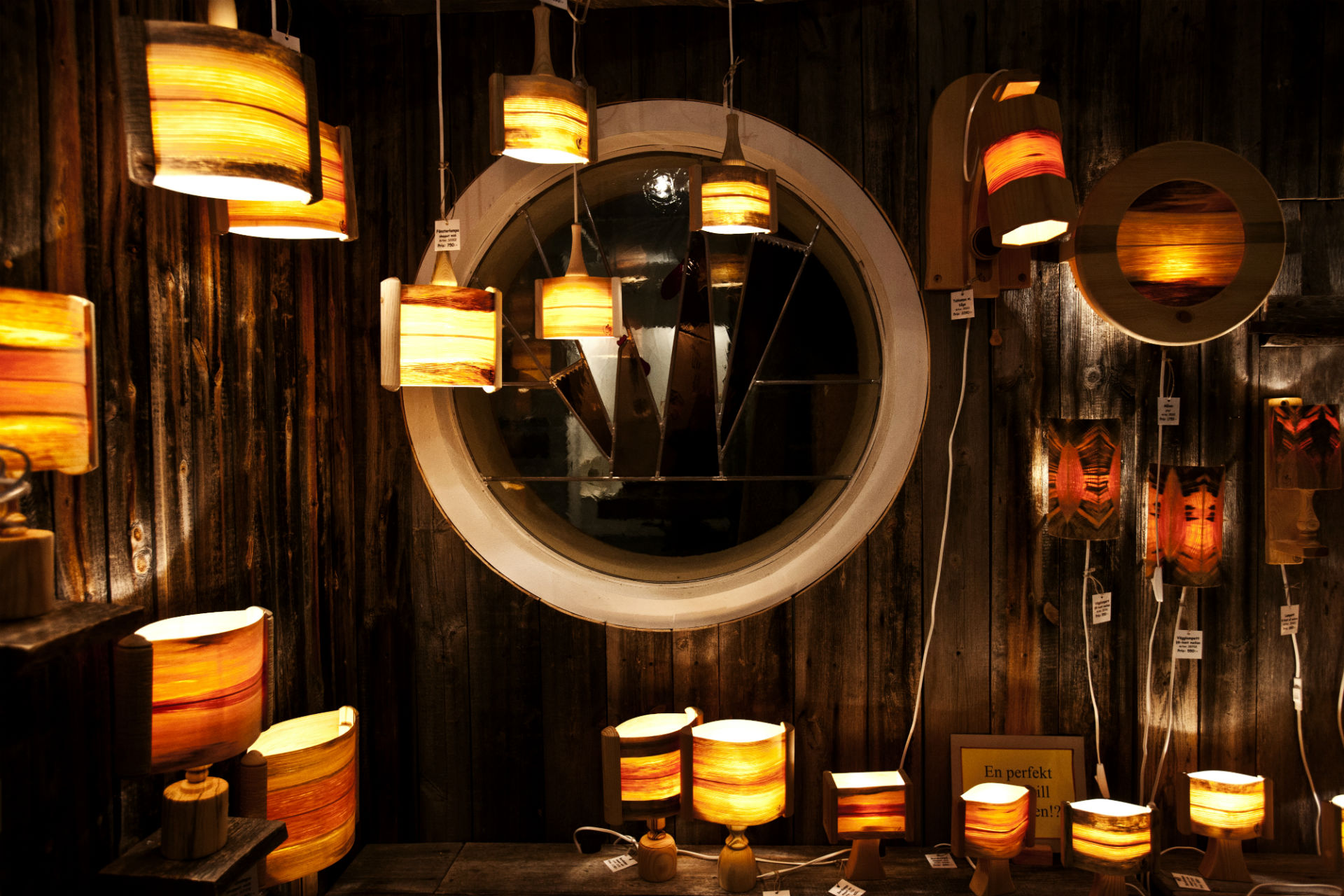 Wooden lamps bluewood