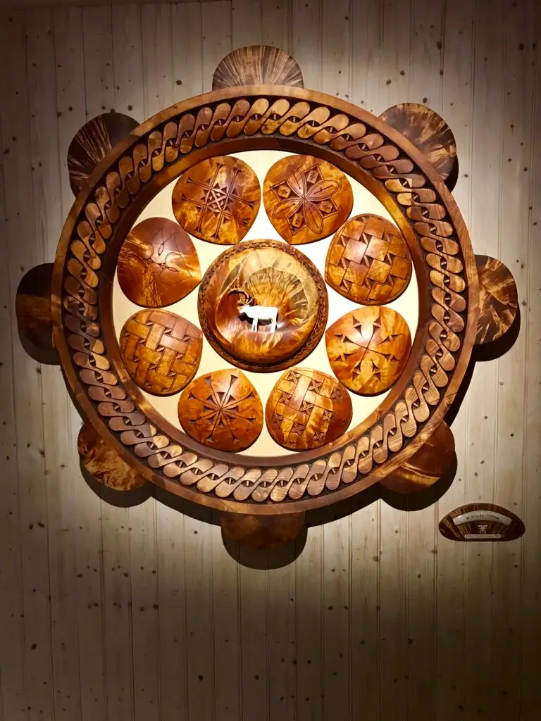 Naturum Vålådalen samisk slöjd Anne Adsten