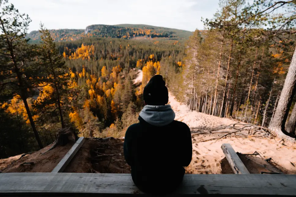 Hiking on Drakryggen (The dragon's back) by Lögdeälven on your journey towards Wilderness Road