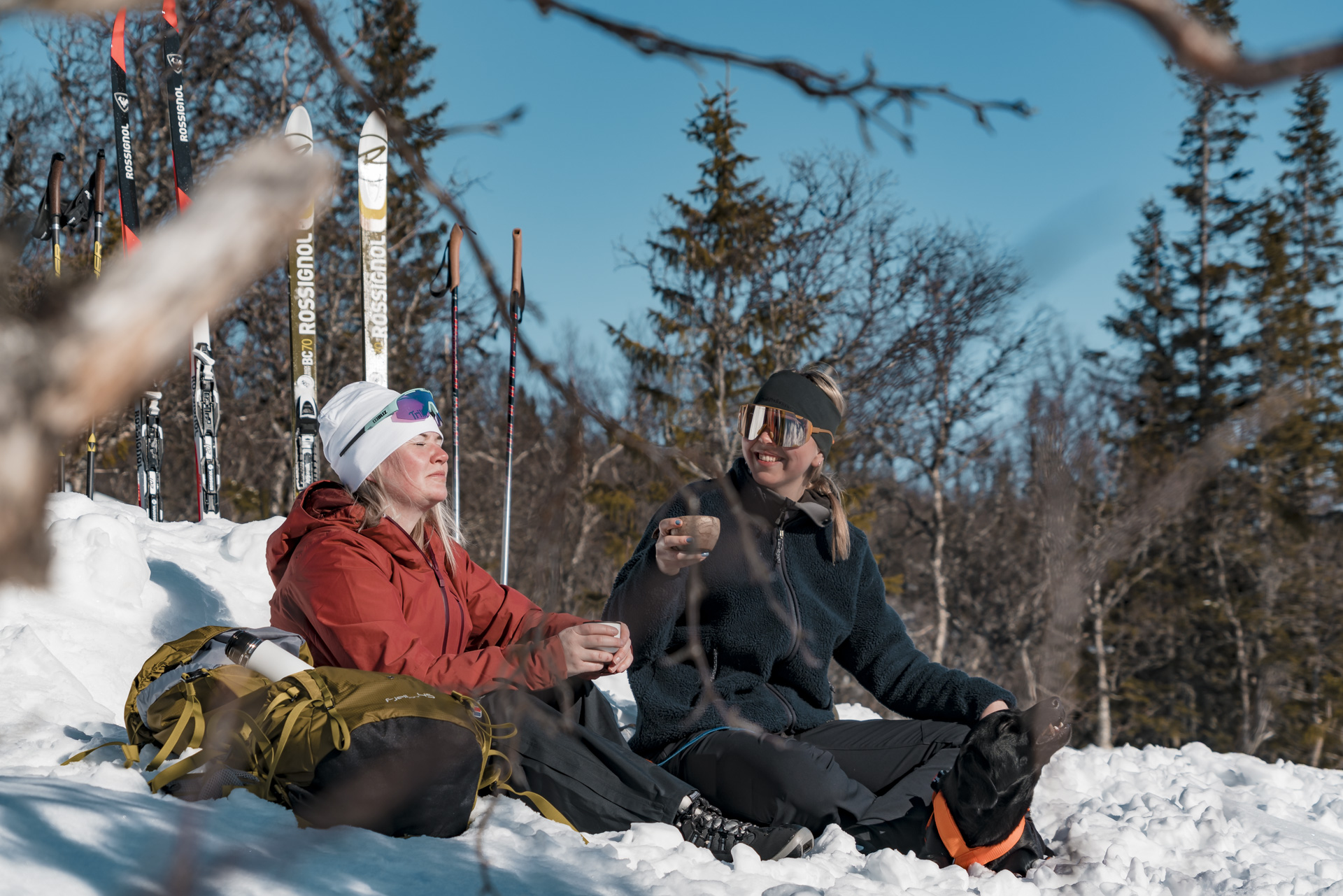 Fika i snön Trillevallen Mats Lind