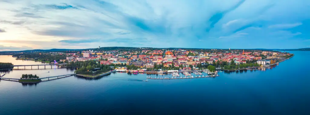 Östersund, the largest city in the Jämtland Härjedalen region, is one of Sweden’s most popular summer destinations, offering a wide range of activities and experiences.
